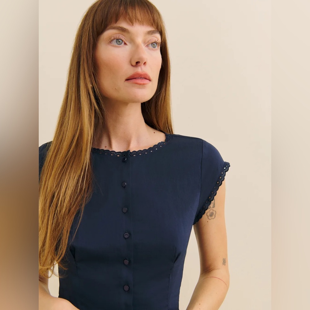 Valetta Two Piece in Navy NWOT - Picture 6 of 10